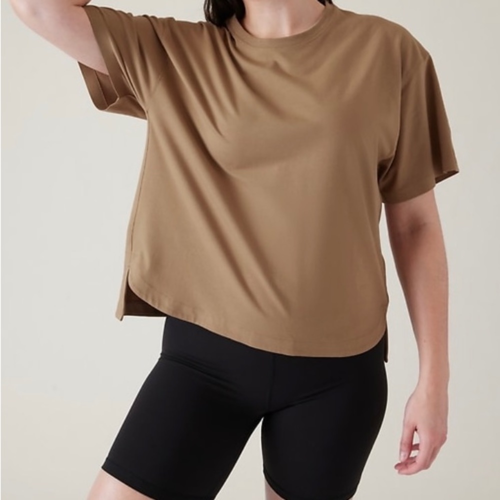 Athleta Effortless Tee